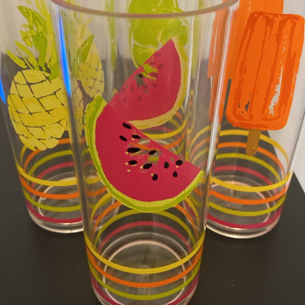 Set of Four Summer Outdoor Plastic Drinking Glasses Cups Fruit and Popsicles - Picture 2 of 7